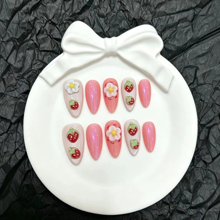 Künstlerisches Erdbeer-Themen Press-On Nagelset