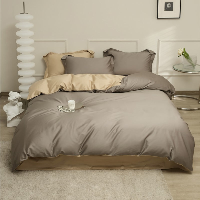Wendbare Bettgarnitur aus Baumwoll‑Renforcé mit Soft‑Finish, verdecktem Reißverschluss und extra Kissenbezügen