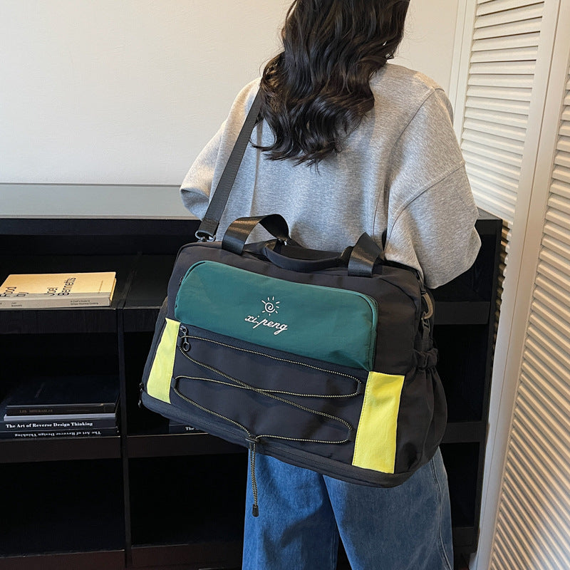 Geräumige Mehrfach-Fach Reisetasche Karnz