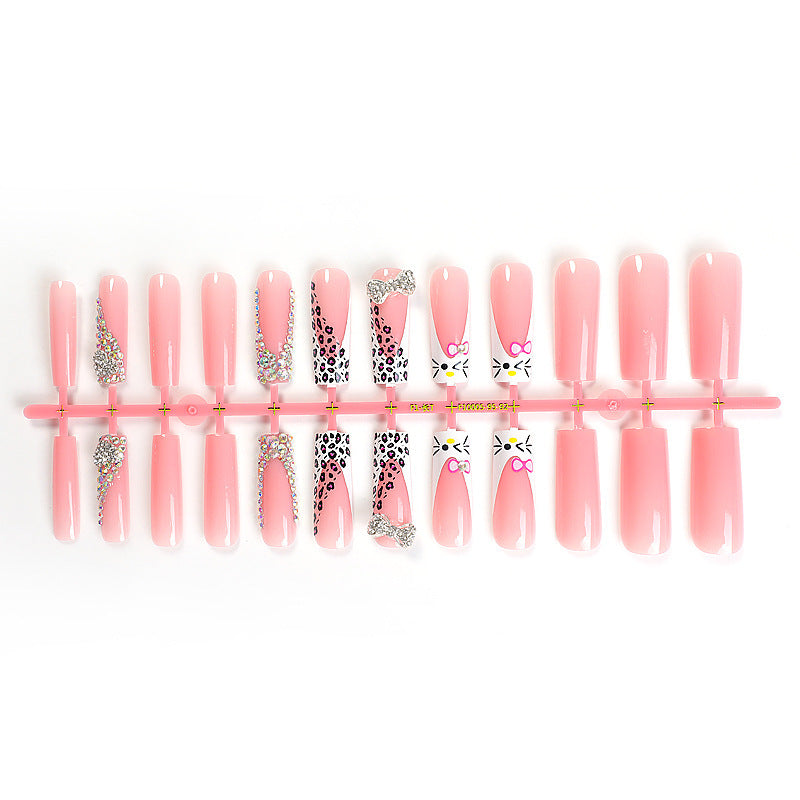 Glamouröses Kunstnagelset mit funkelnden Strassverzierungen und kreativen Tiermotiven Karnz