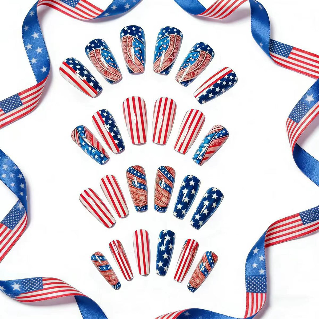 Kunstnägel mit Kreativen Patrioten-Motiven Karnz