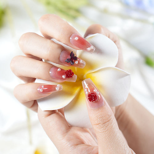 Glamouröse dekorative Nagelverlängerungen Karnz
