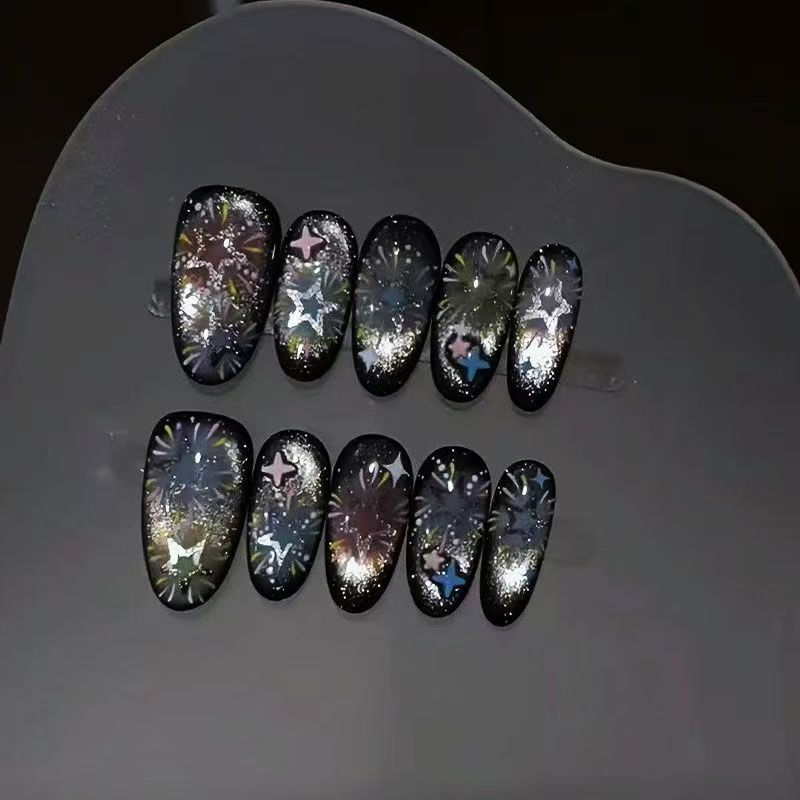 Dekorative Nagelkunst Karnz