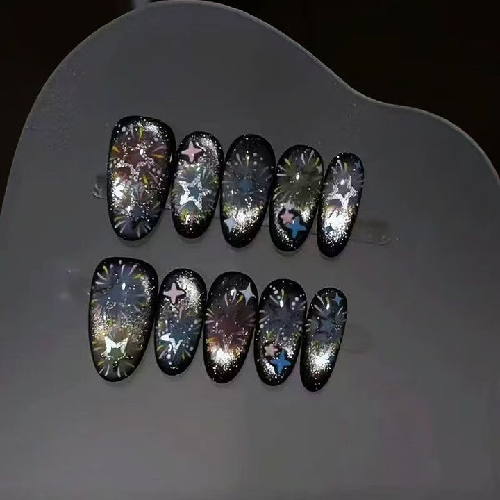 Dekorative Nagelkunst Karnz