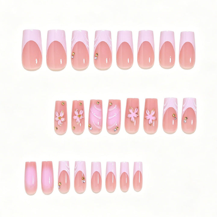 Elegantes florales Nagelkunst Press-On Set Karnz