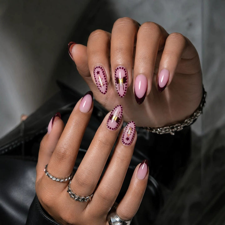 Künstlerische Nageldesigns Karnz