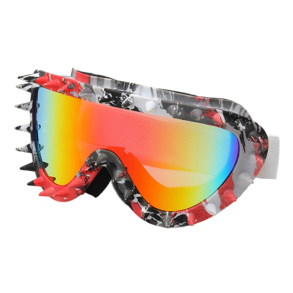 Damen stylische Schutzbrille mit markantem Spike-Design Karnz
