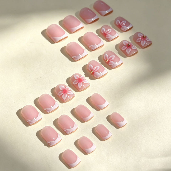 Florale Acryl-Nagelkunst-Spitzen Karnz