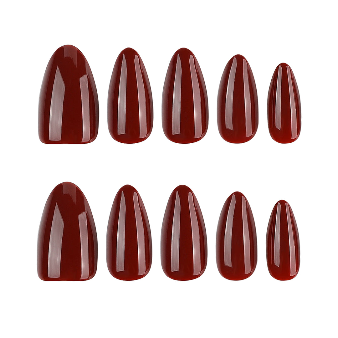 Elegante Nagelkunst im modernen Design Karnz