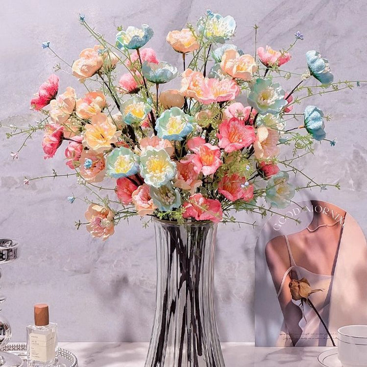Realistischer künstlicher Blumenstrauß