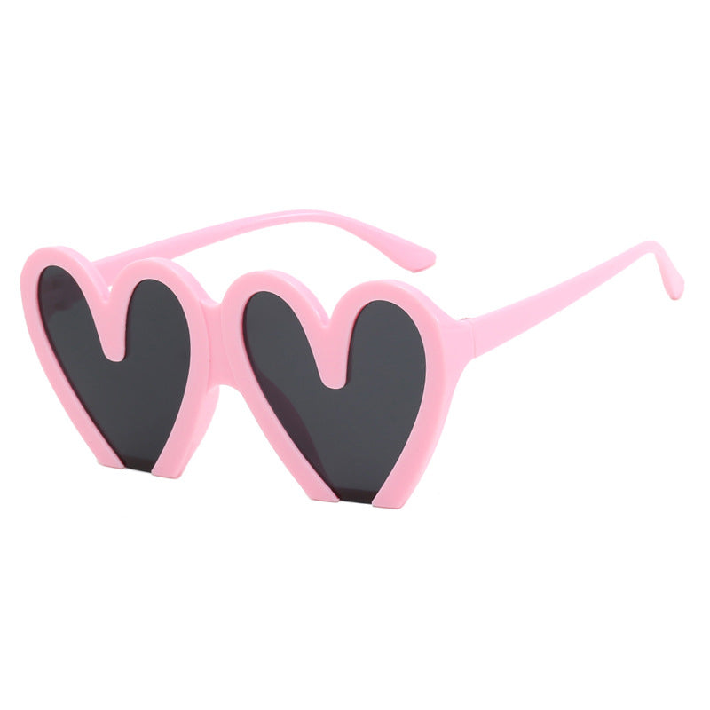 Damen Herzförmige Sonnenbrille mit robustem Kunststoffrahmen und UV-Schutz Karnz