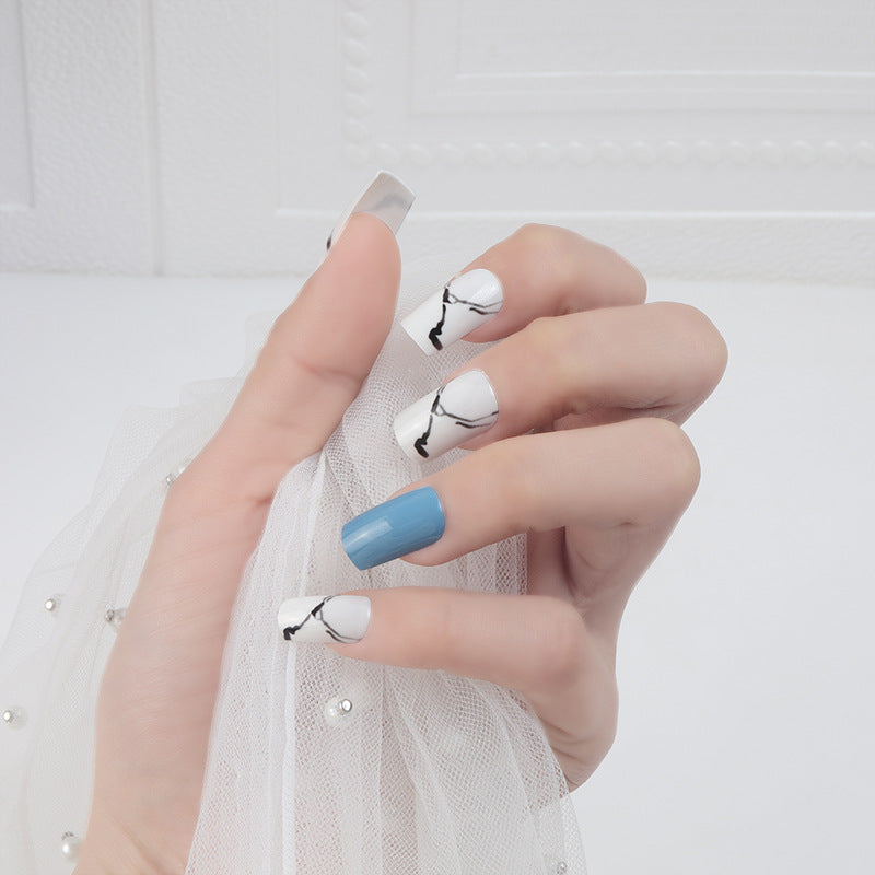 Marmor-inspiriertes Press-On-Nagel-Set Karnz