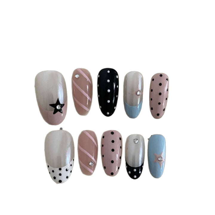Elegantes Press-On Nagelkunst-Set mit einzigartigen Mustern
