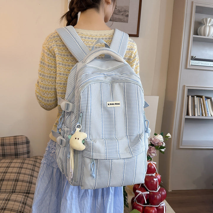 Moderner gestreifter Rucksack Karnz