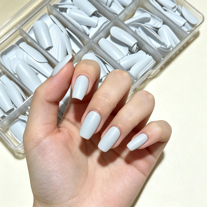Premium Weiße Press-On Nagelspitzen Karnz