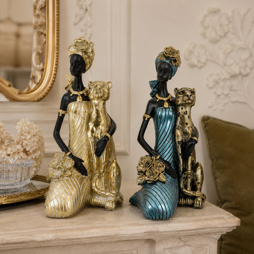 Elegante Skulptur mit Leoparden Karnz