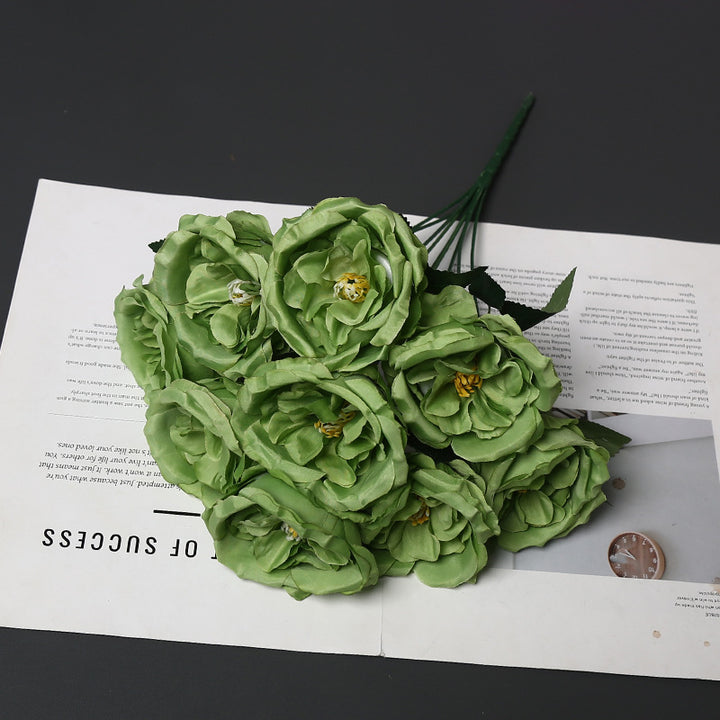 Dekorativer künstlicher Blumenstrauß für die Heimdekoration