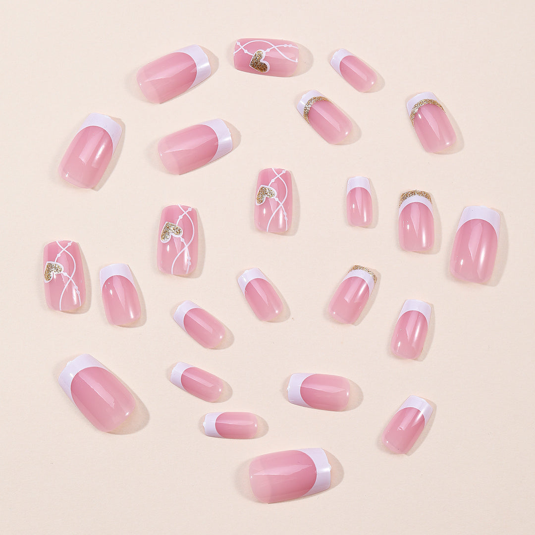 Elegante Herz-Akzent Nagelkunst Verlängerungen Karnz