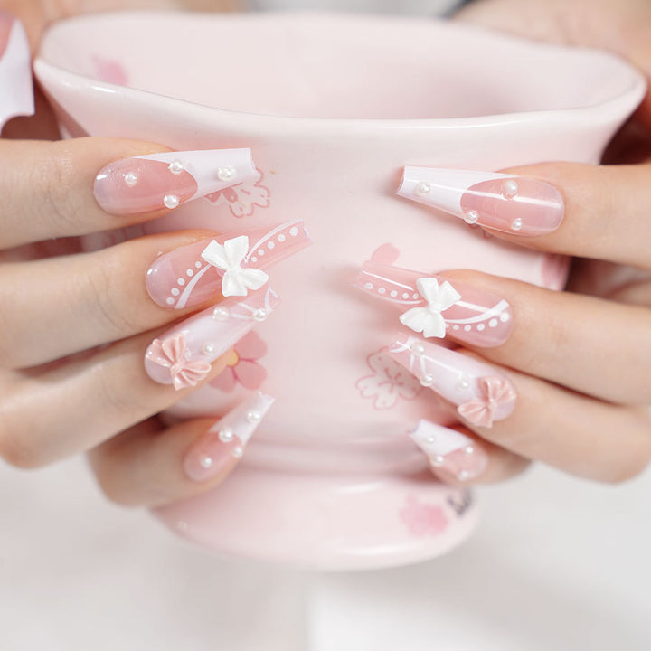 Elegante Premium Dekorative Press-On Nagelspitzen Karnz