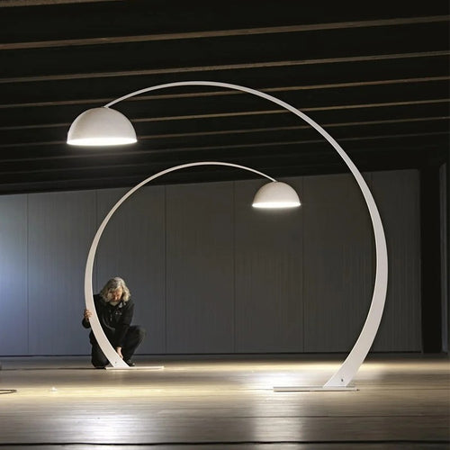 Zeitgenössische Bogen Stehlampe