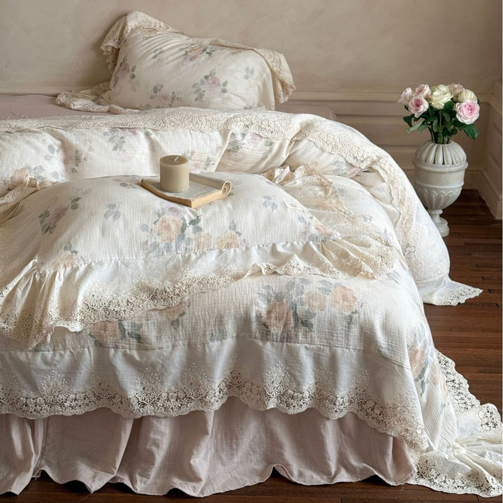 Vintage-inspiriertes Blumen-Bettwäsche-Set aus Leinen-Mischgewebe mit Häkelspitze