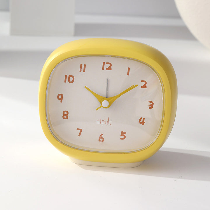 Tischuhr Im Modernen Retro-Design Karnz