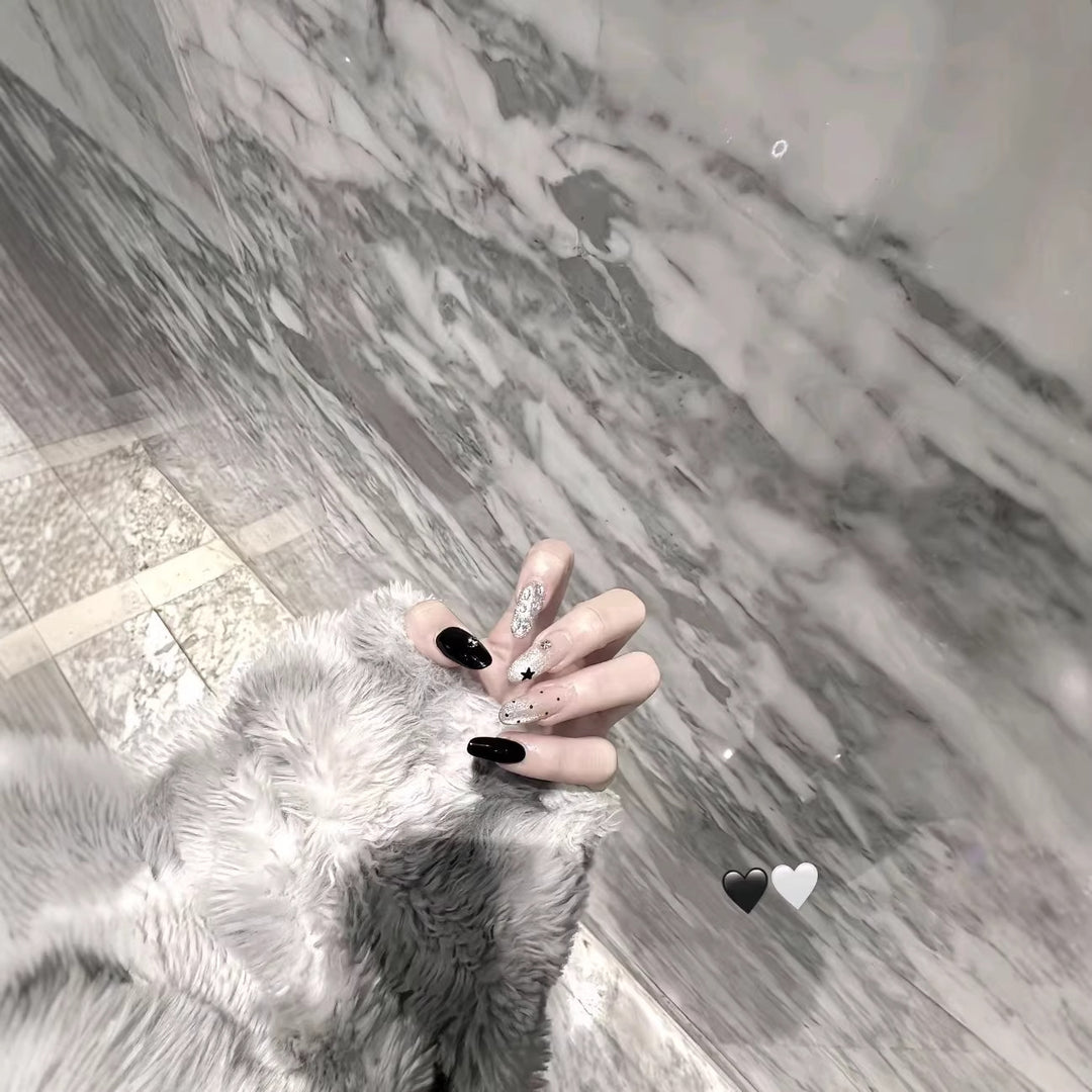 Dekorativer Nageldesign-Set