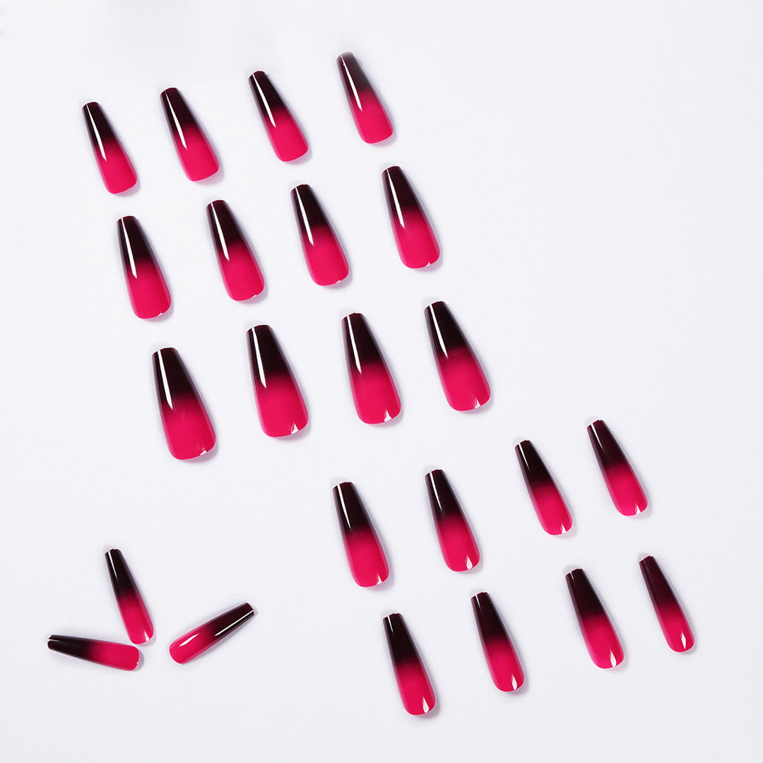 Künstliche Nagelverlängerungen mit Ombre-Effekt Karnz