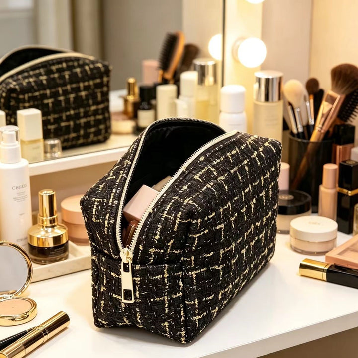 Woven Cosmetic Bag Karnz