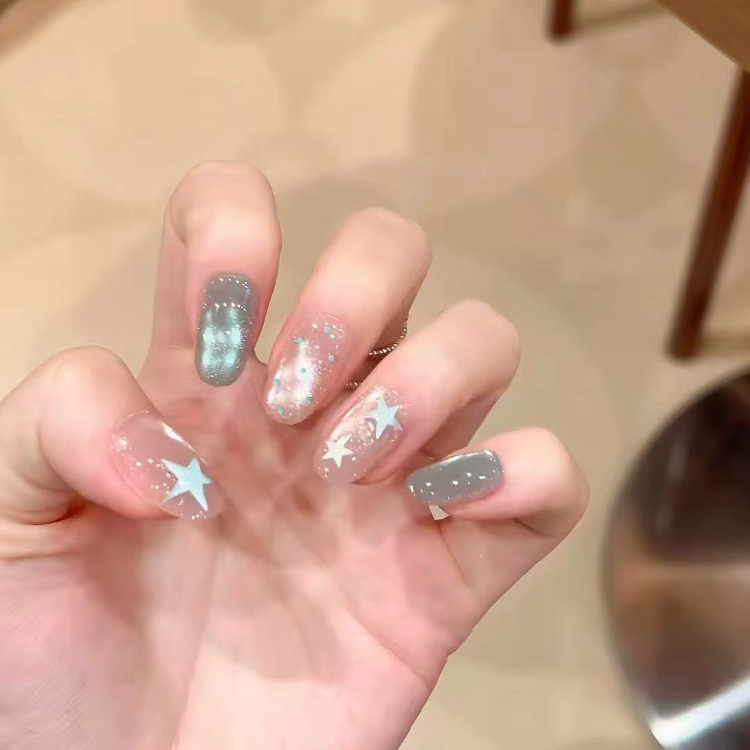 Himmlisches Stern-Nagelkunst-Design Karnz