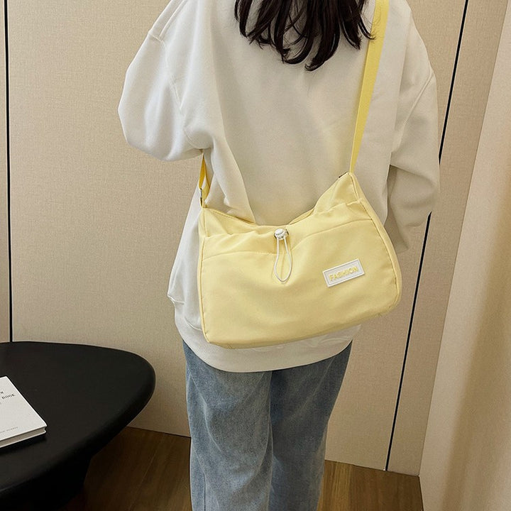 Stylische Hobo-Handtasche Karnz