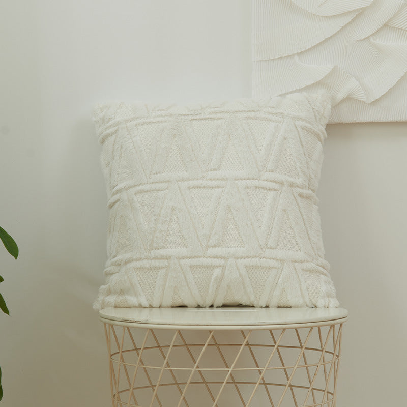 Quadratischer Kissenbezug mit geometrischem Chenille‑Tufting und weichem Baumwollmix Karnz