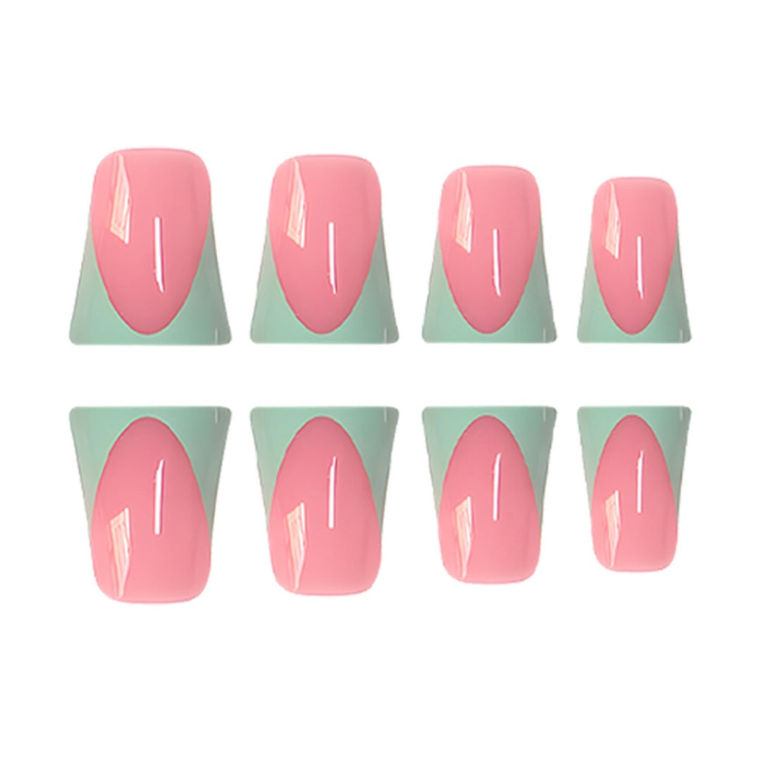 Stylische French Tip Press-On Nägel mit anpassbarem Design Karnz