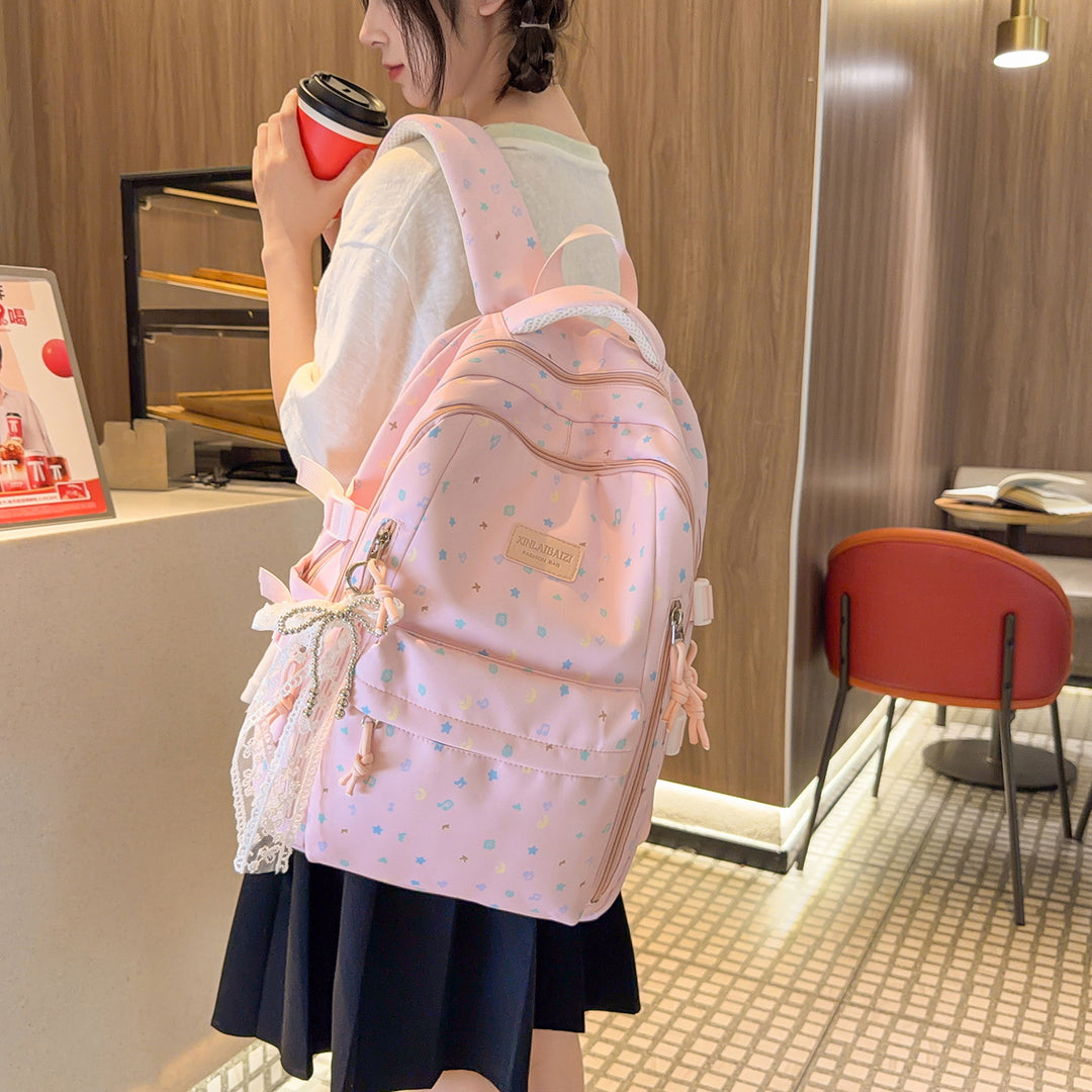 Stylischer Multi-Taschen-Rucksack mit dekorativen Akzenten Karnz