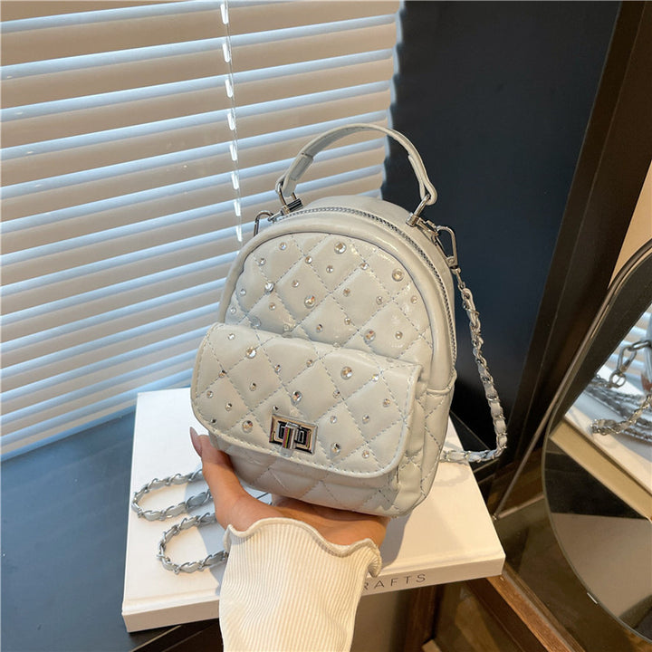 Quilted Mini-Rucksack mit Strass-Akzenten Karnz