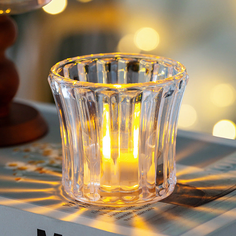 Dekorative Glas-Kerzenhalter
