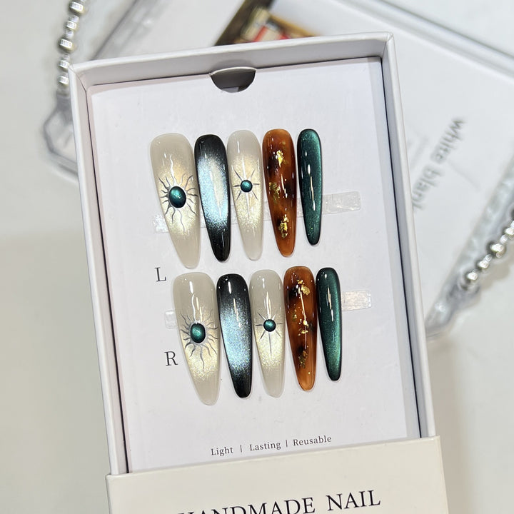 Handgefertigtes Press-On-Nagelset