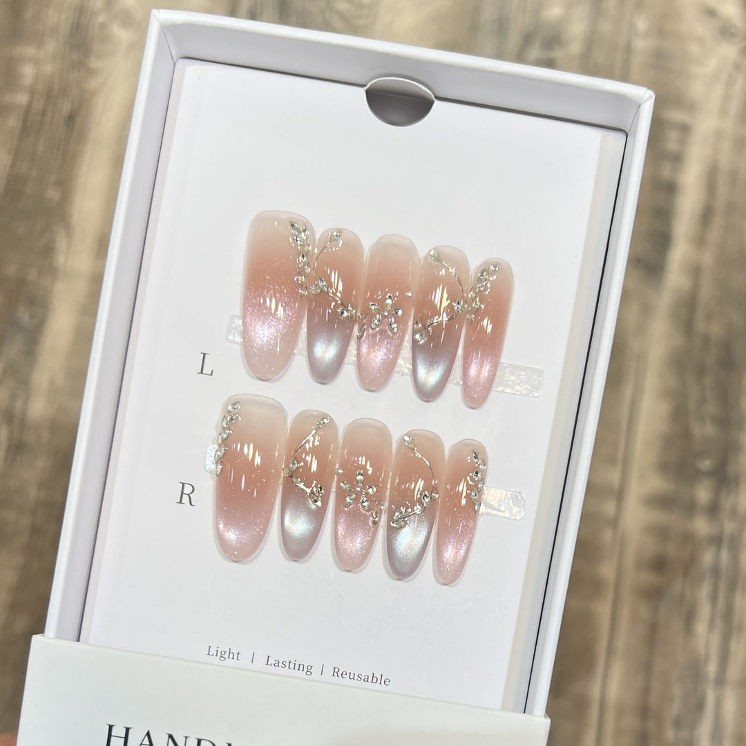 Wiederverwendbares elegantes Press-On-Nagelkunst-Set Karnz