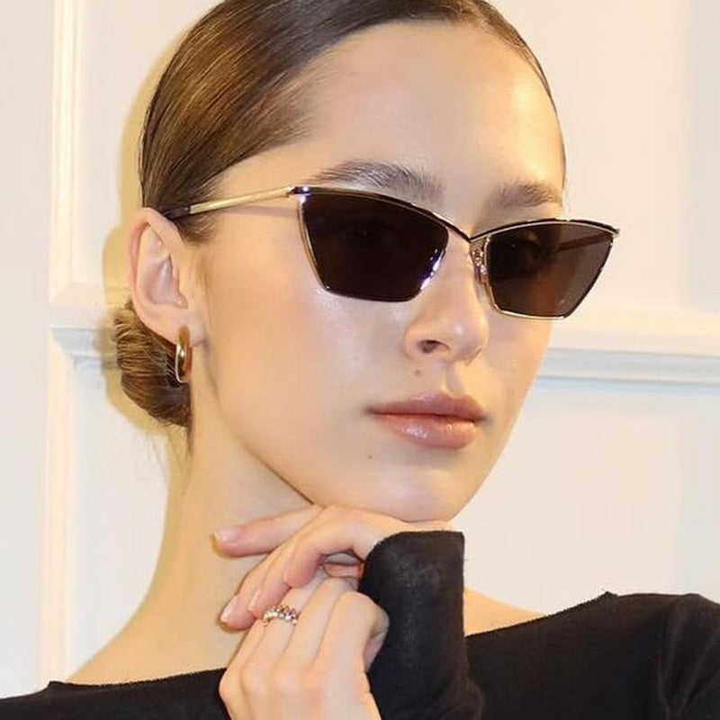 Damen Cat-Eye Sonnenbrille mit stylischem Metallrahmen und UV-Schutz Karnz