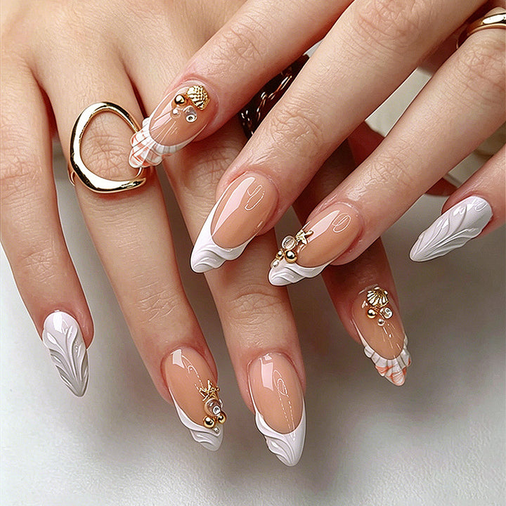 Elegante dekorative Press-On Nails Kollektion Karnz