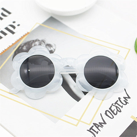 Damen Sonnenbrille im verspielten Blumenmuster Karnz
