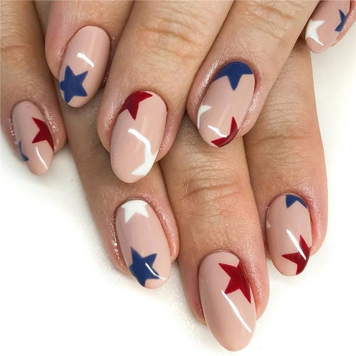 Kreative Press-On Nagelkunst Karnz