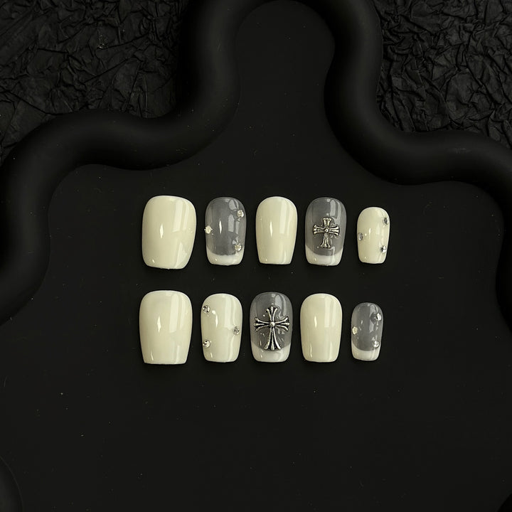 3D Kreuz-verzierte Press-On Nagelkunst Set