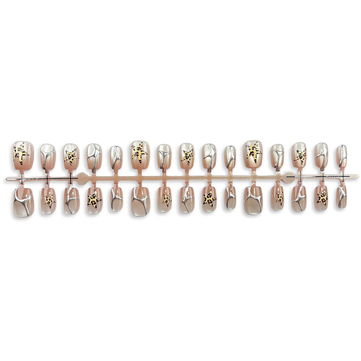 Künstlerisches Nageldesign