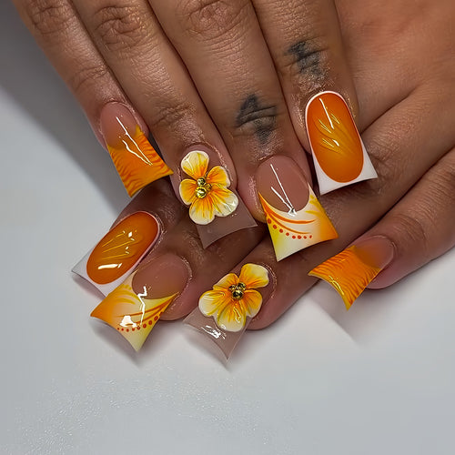 Dekorativer Press-On Nagelkunstset mit 3D-Blumenakzenten Karnz