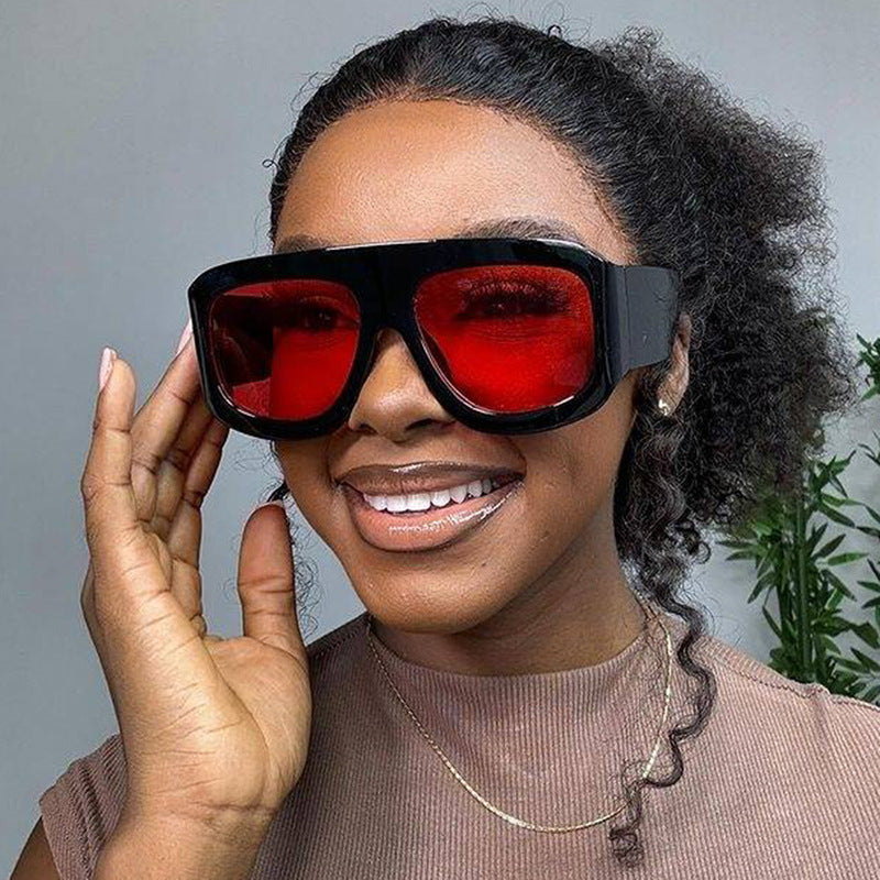 Damen modische Oversized Sonnenbrille mit markantem Design Karnz