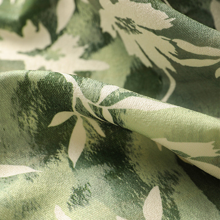 Dekorativer Kurzflor-Teppich mit gewelltem Rand und floralem Aquarellmuster Karnz