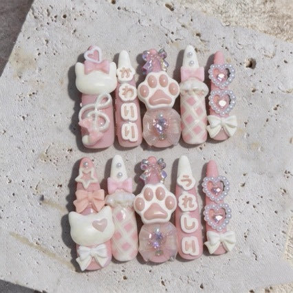 Dekoratives thematisches 3D Press-On Nagelkunstset