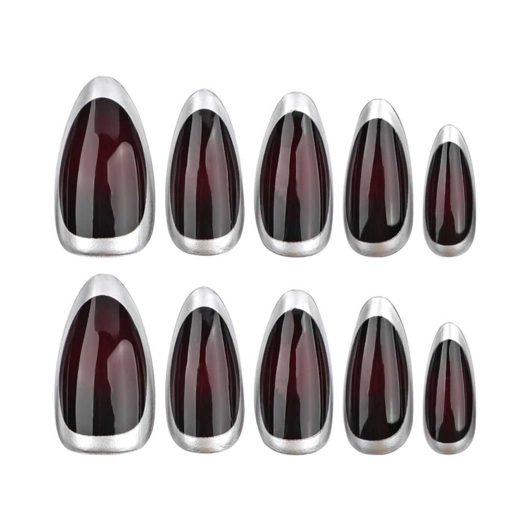 Stylische Stiletto-Nägel mit elegantem Glanz Karnz