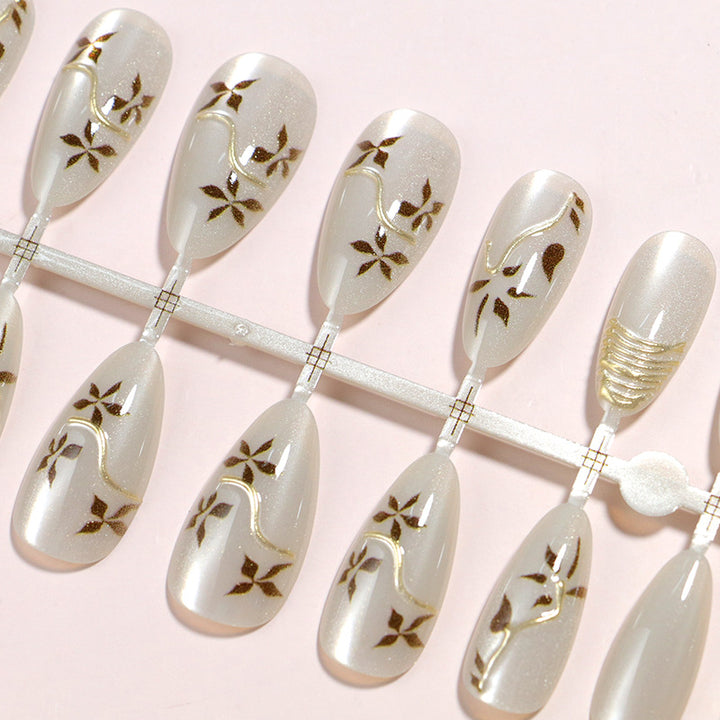 Elegantes Designer Press-On-Nagelset Karnz